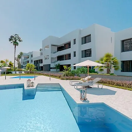 Private And Bathroom In Luxury Complex *