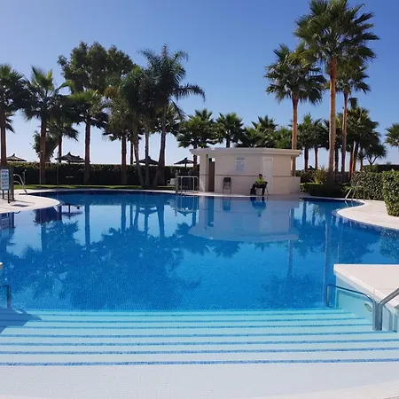 Private And Bathroom In Luxury Complex *